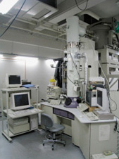 Phase Contrast Cryo-electron Microscope