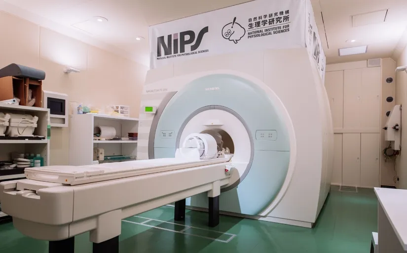 磁気共鳴断層画像装置（MRI）